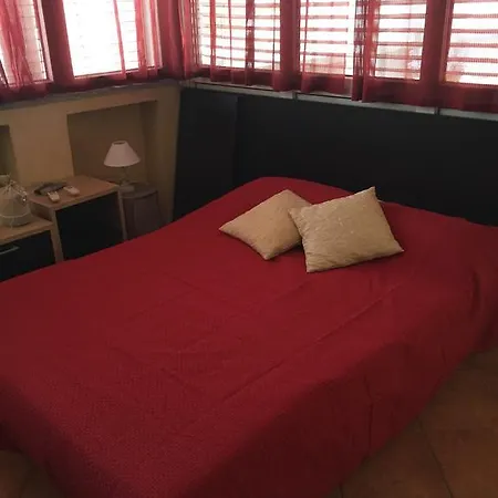 Appartement 19 *