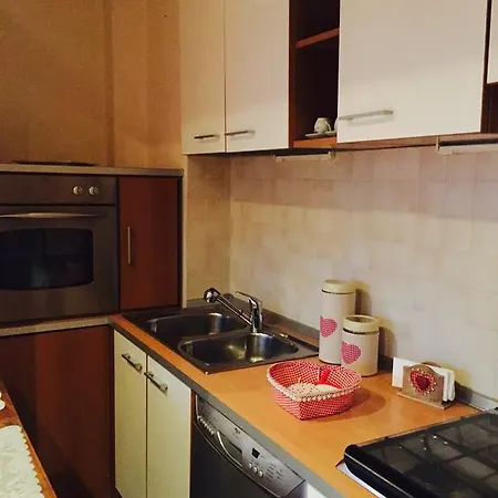 Apartment 19